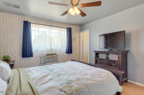 5743 38 Dr, Phoenix AZ 85053-2811 exterior