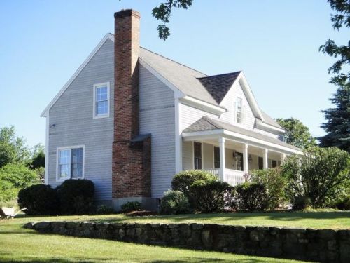 50 Fisher Rd, Southborough MA  01772-1035 exterior