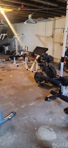 48 Chrome Ave, Carteret NJ  07008-3402 exterior