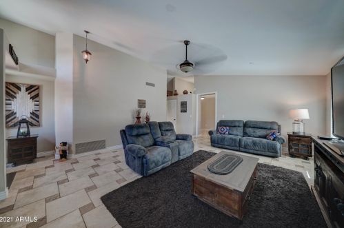 14609 32nd St, Phoenix AZ 85032-2704 exterior