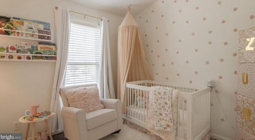 4 Coachlight Dr, Erial NJ  08081-5600 exterior