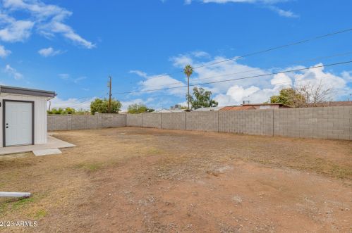 3320 Claire Dr, Phoenix AZ 85032-4933 exterior