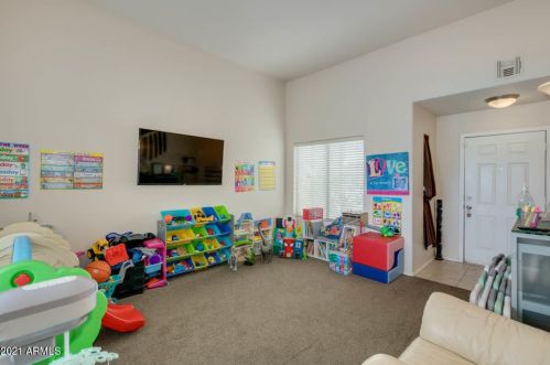 7412 37 Dr, Phoenix AZ 85053-2808 exterior