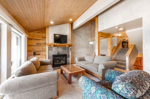 2161 Fenchurch Dr, Park City UT 84060-7822 exterior