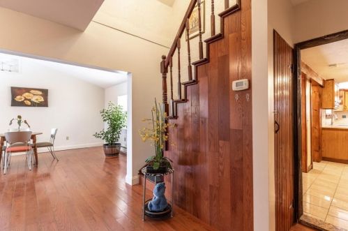 140 Norfolk St, Worcester MA 01604-2910 exterior