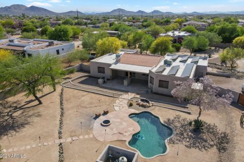 39507 2nd Pl, Phoenix, AZ 85086-3415