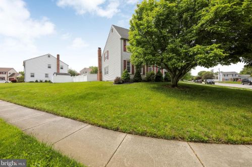 27 Rygate Ave, West Deptford NJ 08096-4218 exterior