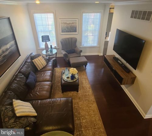 148 Burnet Cres, Trenton NJ 08691-4151 exterior