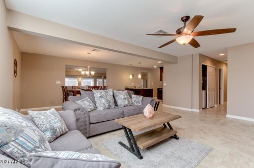 3825 Elm St, Phoenix AZ 85033-2112 exterior