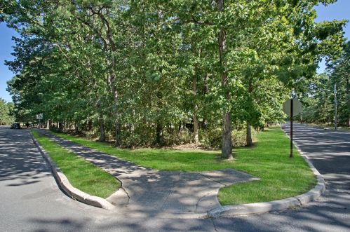 715 Reed Rd, Jackson Twp NJ 08527-4737 exterior