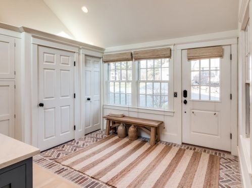 1 Normanstone Dr, Rockport MA  01966-1910 exterior