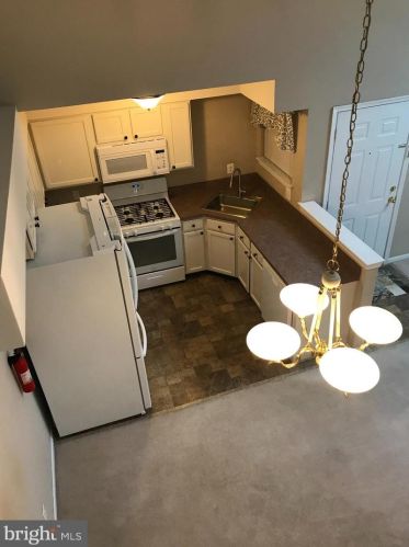 1304 Tristram Cir, West Deptford NJ 08051-2256 exterior