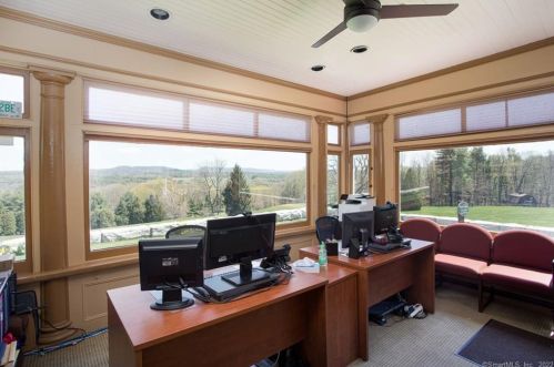 2080 Undermountain Rd, Sheffield MA 01257-9639 exterior