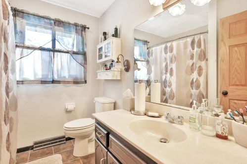 1006 12th St, Princeton MN 55371-1009 exterior