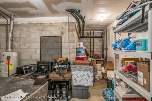 47 Tower Hl Dr, Tinton Falls NJ 07701-2400 exterior