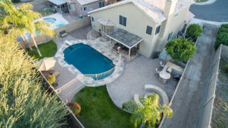 2406 Taro Ln, Phoenix, AZ 85050-2545