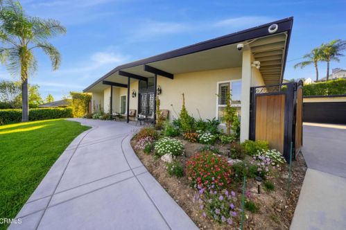 15825 El Soneto Dr, Whittier, CA 90603-1446