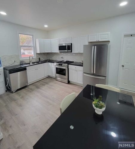 137 Floyd St, Belleville NJ  07109-2713 exterior