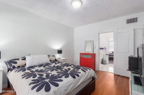 2209 Adams, Phoenix AZ 85009-5234 exterior