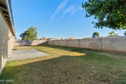 3015 Corrine Dr, Phoenix AZ 85029-1965 exterior