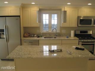 90 Madison Ave, Newton MA  02460-1905 exterior