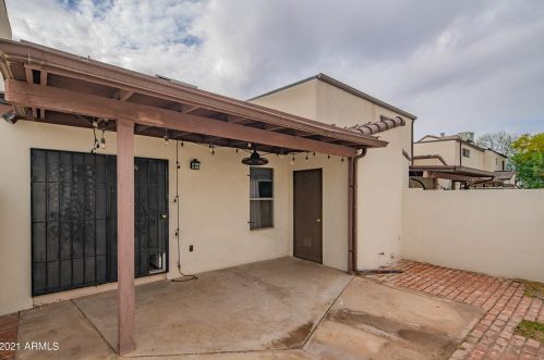 1124 Belmont Ave, Phoenix AZ 85051-6765 exterior