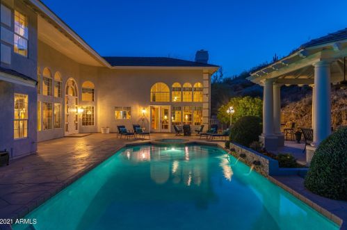 14828 15th Ave, Phoenix AZ 85015-3806 exterior