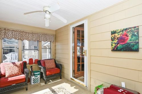 162 June St, Worcester MA 01602-3249 exterior