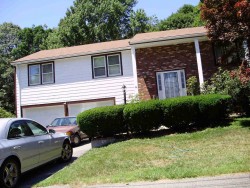 94 Esty Farm Rd, Newton, MA 02459-3642