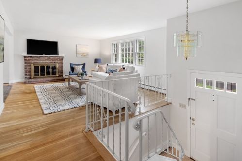 31 Hancock Rd, Hingham, MA 02043-4831