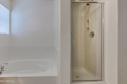 2694 73 Dr, Phoenix AZ 85043-2044 exterior