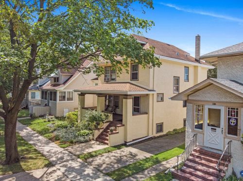 3526 Clinton Ave, Forest View, IL 60402-3323