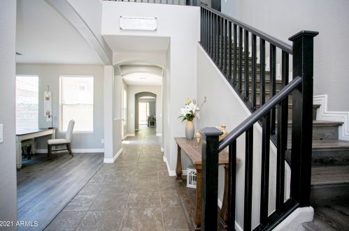 35318 31st Dr, Phoenix AZ  85086-2127 exterior