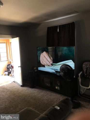 116 Monroe St, West Deptford NJ 08066-1341 exterior