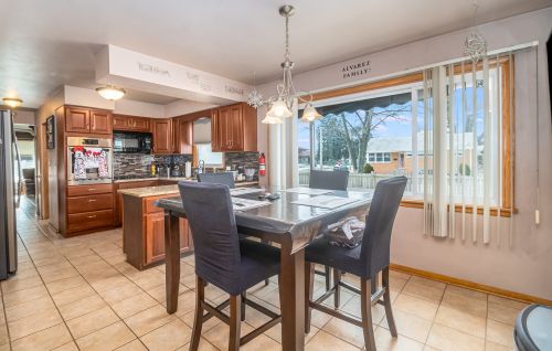 6718 41 St, Forest View IL 60402-4160 exterior