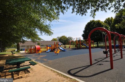 24854 Main St, Columbus NJ 08022-1339 exterior