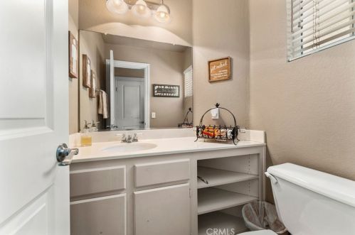 8035 Treeview Ct, Anaheim CA 92808-1553 exterior