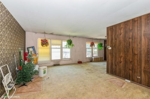 536 Falcon Ridge Way, Lemont, IL 60440-2245