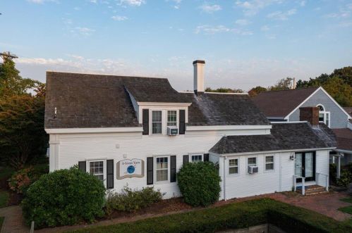 6 Munson Meeting, Chatham MA exterior