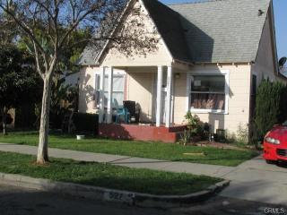 527 Clementine St, Anaheim CA  92805-2613 exterior