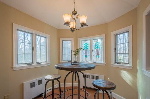 544 Quinobequin Rd, Newton MA 02468-2129 exterior