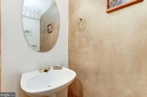 5207 Lightfoot Path, Columbia MD 21044-1100 exterior