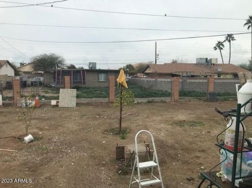 8622 5 Dr, Phoenix AZ 85027-4404 exterior