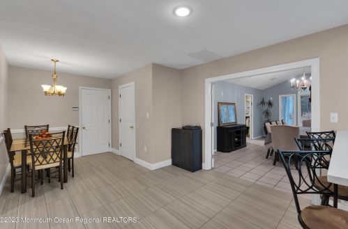 6 Pitney Ln, Jackson Twp NJ 08527-2933 exterior