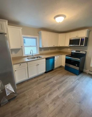 21 Sigel St, Worcester MA 01610-1824 exterior