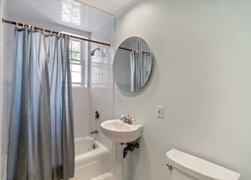 119 Washington St, Newton MA 02458-2250 exterior