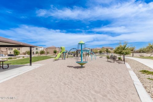 3924 79th Ln, Phoenix AZ  85043 exterior