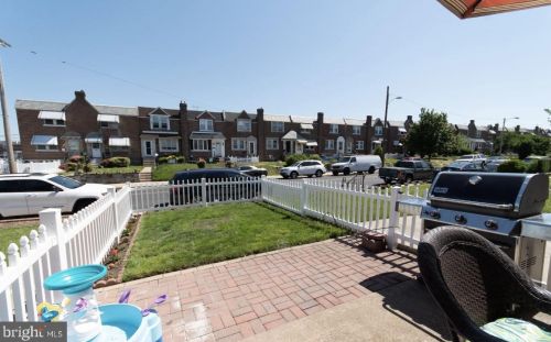 2904 Knorr St, Philadelphia, PA 19149-2519