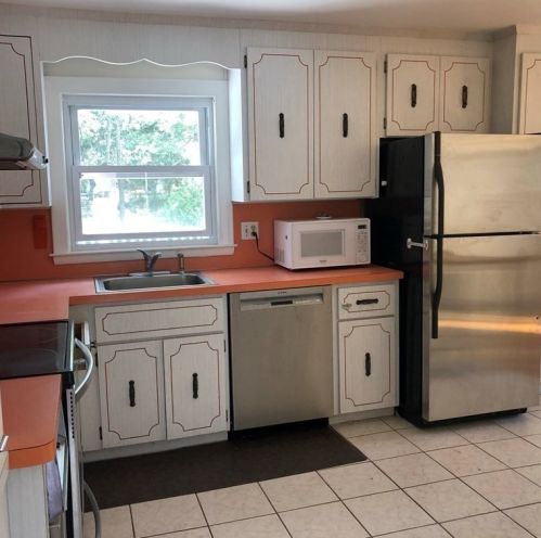 26 Fay Ln, Needham MA  02494-2106 exterior