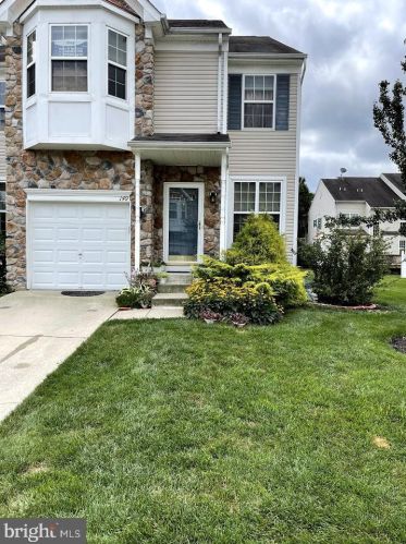 149 Chancellor Dr, West Deptford, NJ 08096-5158